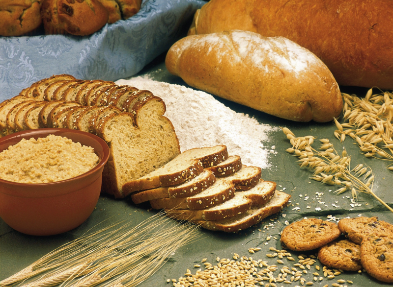 Getreide und Brote (Foto: Pixabay) 