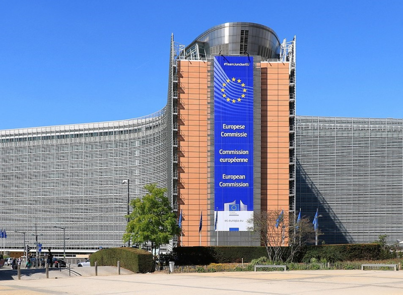 Der Sitz der EU-Kommission in Brüssel. Foto: EmDee - Eigenes Werk, CC BY-SA 4.0, https://commons.wikimedia.org/w/index.php?curid=91781296