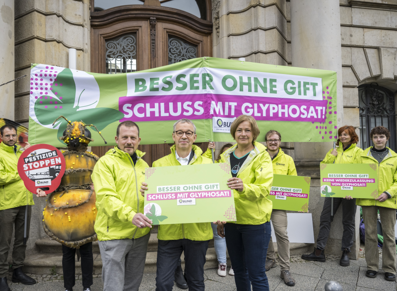 BUND-Protest gegen Glyphosat vor dem Bundesagrarministerium in Berlin. Foto: BUND/Stefanie Loos